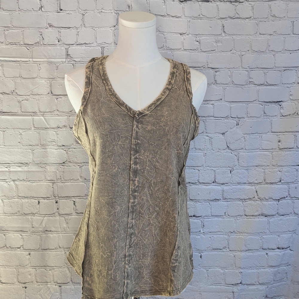 Zenana Black Washed V-Neck Tank Top With Racerback - Size Medium